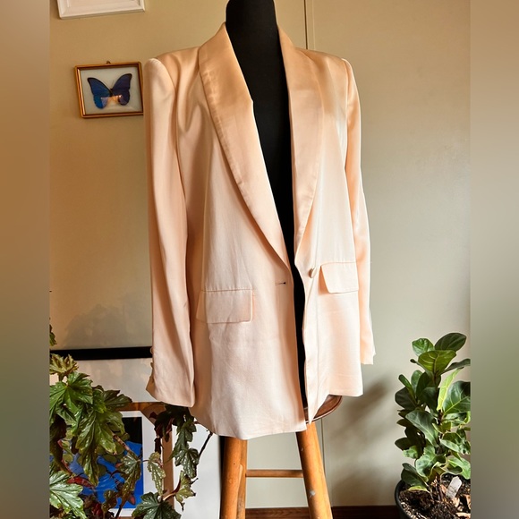Mabel size medium, pale, pink blazer with shoulder pads - Picture 1 of 13